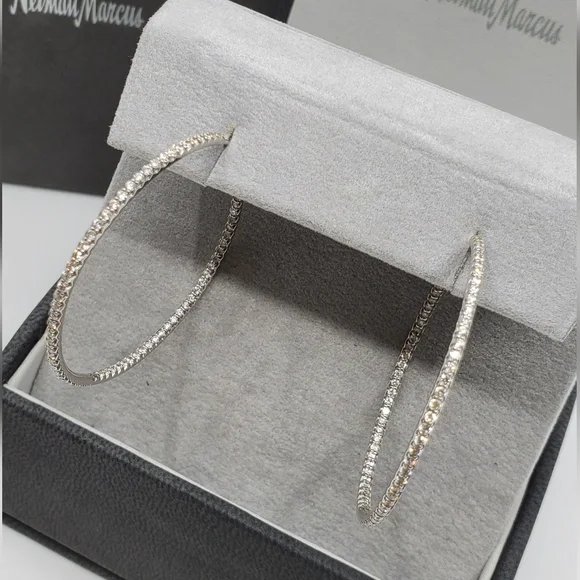 Roberto Coin 18k Large Diamond Inside Out Hoop Earrings - Picture 4 of 15